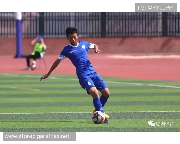 刘磊独家分享足球心得与技巧助你提升球技的秘诀与体会 刘磊独家分享足球心得与技巧助你提升球技的秘诀与体会