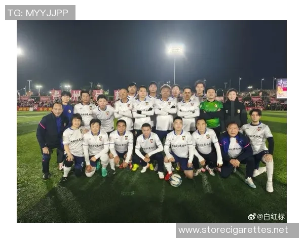 新一代年轻足球明星阵容崭露头角引领未来赛场风潮