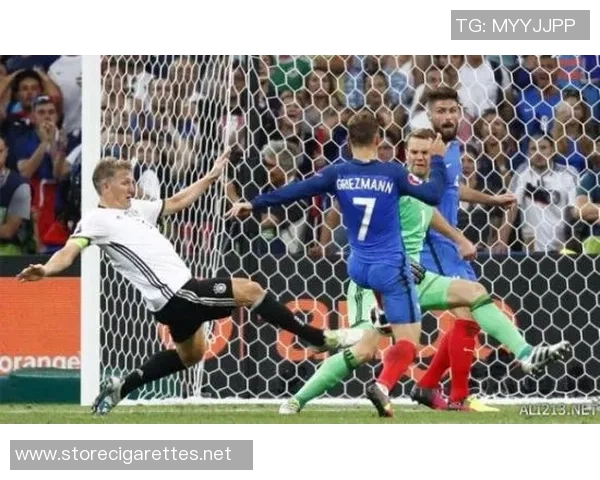 阿特兰足球明星的辉煌历程与未来展望:从青涩球员到世界顶级巨星 阿特兰足球明星的辉煌历程与未来展望:从青涩球员到世界顶级巨星