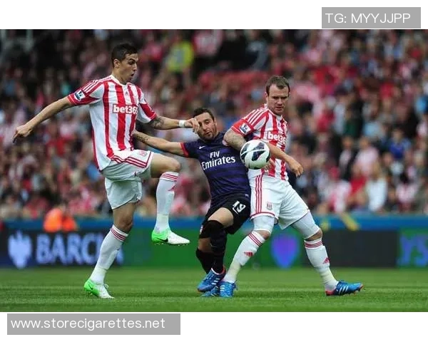 足球评论:南京足球队的包夹得失_1